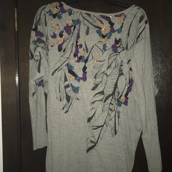 French connection sequined v-neck shirt - Picture 4 of 4